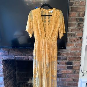Honey punch beautiful lace maxi dress